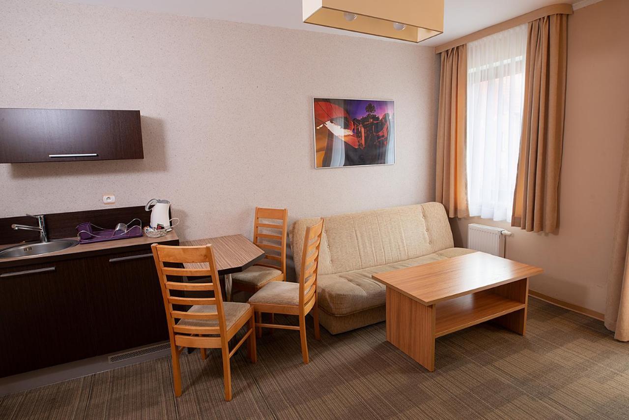Seo Rewal Hotell Eksteriør bilde