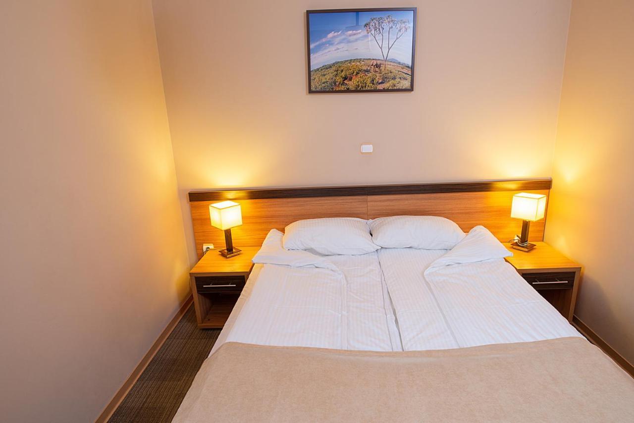 Seo Rewal Hotell Eksteriør bilde